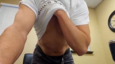 romanteeks online show from December 17, 11:49 pm