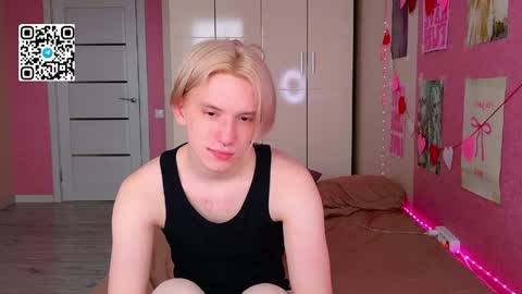 Ron online show from April 13, 4:24 am