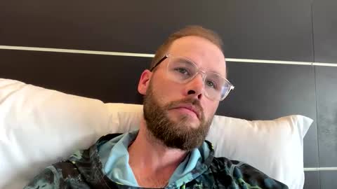 ronald2774 online show from April 14, 8:41 pm