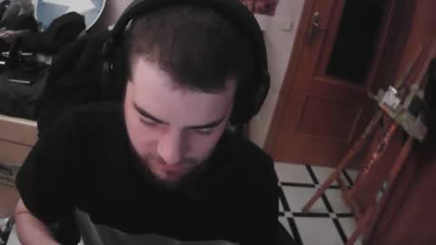 royer04 online show from October 23, 12:36 am