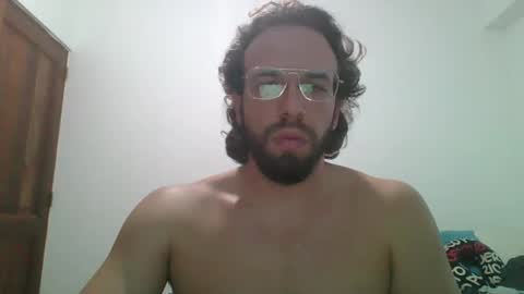Snapshot of rubio121 chatting on January 13, 1:39 pm rubio121 online show from January 13, 1:39 pm