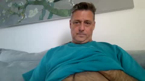 Snapshot of rudeski chatting on October 13, 2:34 pm rudeski online show from October 13, 2:34 pm