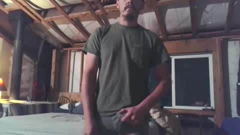 ruggeddude69 online show from February 17, 5:17 am