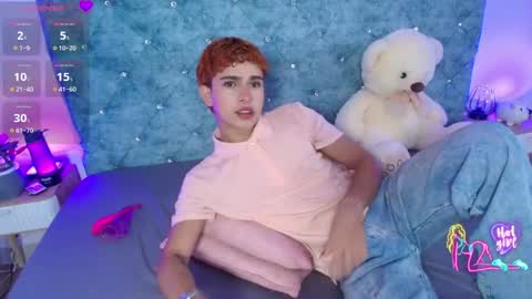 R Y A N   ON   F I R E online show from April 20, 1:57 pm