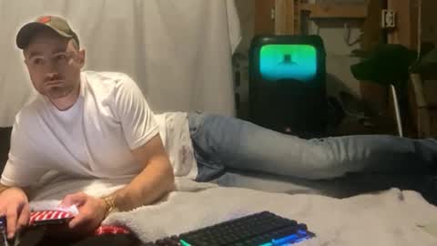 Snapshot of ryanj1zz chatting on October 22, 2:26 am Ryan Jizz online show from October 22, 2:26 am