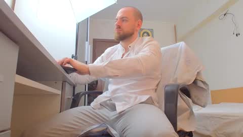 Ryanstone  online show from March 21, 6:06 am