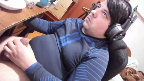 1141323  my Lord Mister Max   moms treasure online show from April 14, 8:41 pm