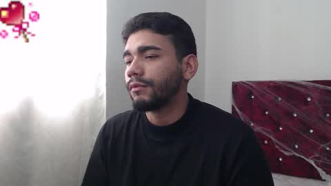Snapshot of sack_rojas chatting on October 27, 4:42 pm Sack online show from October 27, 4:42 pm
