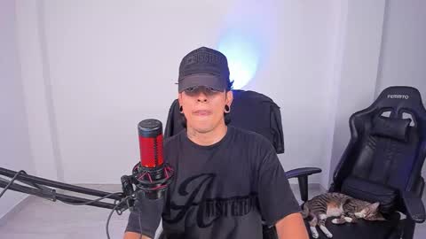 saenz_hotx online show from January 8, 1:00 am