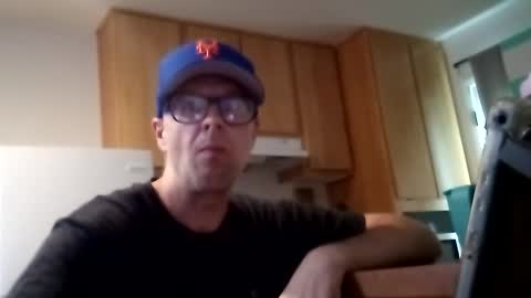 salis1981 online show from October 6, 11:42 pm