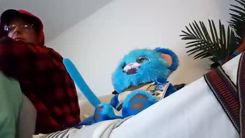 salis1981 online show from January 22, 2:04 am