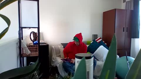 salis1981 online show from March 8, 6:14 pm