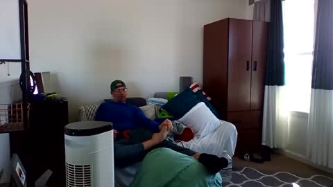 salis1981 online show from March 7, 10:32 pm