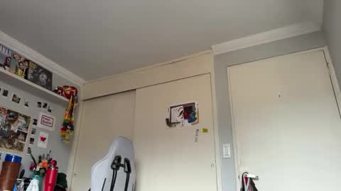 salvatore_montt online show from February 8, 8:46 pm