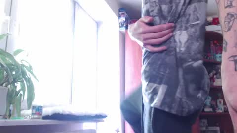 sam_skywalker online show from April 17, 7:00 am