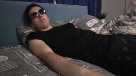 multitooman online show from October 15, 7:10 pm