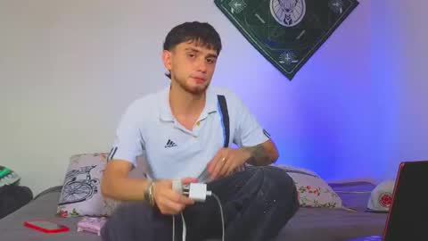 samevansx online show from December 2, 7:06 pm