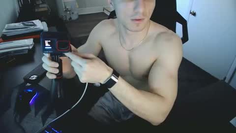 samphilly online show from March 10, 6:03 pm