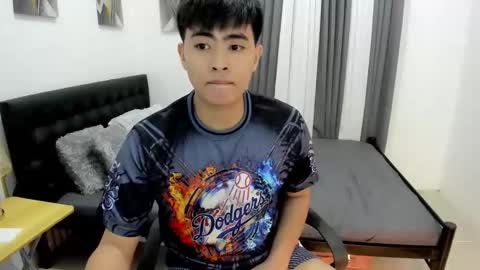 Sam online show from November 6, 9:23 am