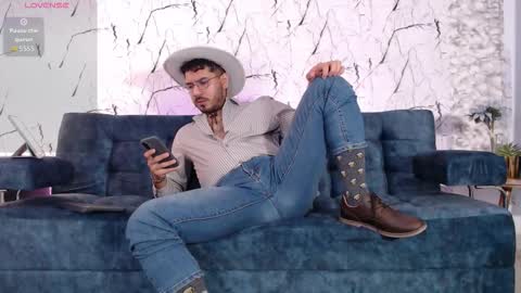 Snapshot of samuelcoopper chatting on October 1, 6:01 pm Samuel Coopper online show from October 1, 6:01 pm