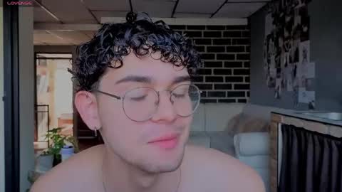 sandro_vitali online show from April 28, 9:19 pm