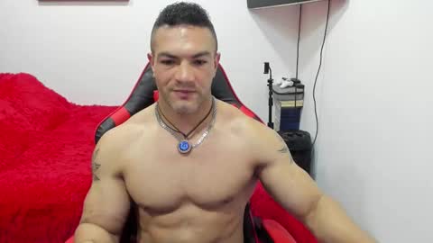 Snapshot of santi_pastori chatting on October 20, 5:39 pm santi_pastori online show from October 20, 5:39 pm