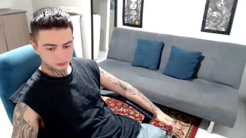 santi_ss online show from November 19, 11:48 pm