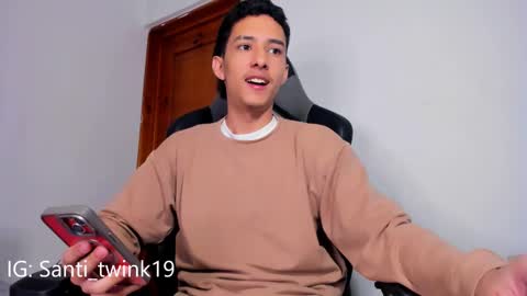 Snapshot of santi_twink19 chatting on February 15, 2:16 am santi_twink19 online show from February 15, 2:16 am