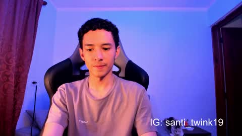 Snapshot of santi_twink19 chatting on December 12, 6:14 am santi_twink19 online show from December 12, 6:14 am