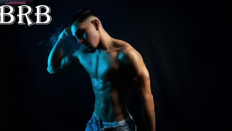Santiago Seans online show from April 26, 2:14 pm