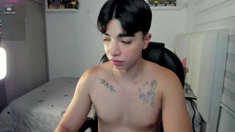 Mr. Santiago online show from December 14, 2:35 pm