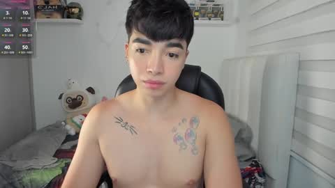 Mr. Santiago online show from April 16, 1:33 pm