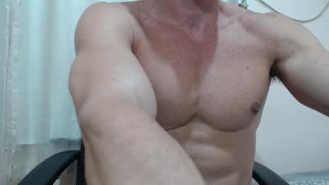 saradorj92 online show from November 29, 5:31 am