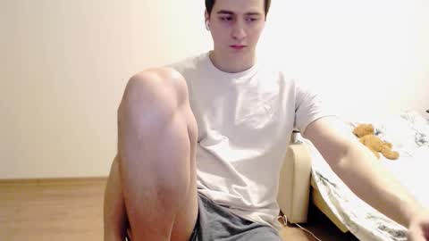 Snapshot of sasha_calvin chatting on January 17, 10:44 am sasha_calvin online show from January 17, 10:44 am