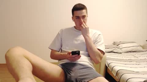 Snapshot of sasha_calvin chatting on December 12, 6:25 am sasha_calvin online show from December 12, 6:25 am