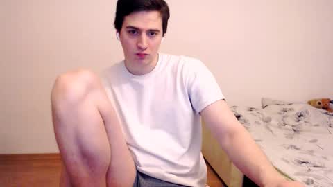 Snapshot of sasha_calvin chatting on March 7, 3:39 pm sasha_calvin online show from March 7, 3:39 pm