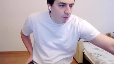 Snapshot of sasha_calvin chatting on February 14, 11:42 am sasha_calvin online show from February 14, 11:42 am