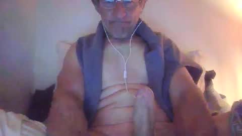 scotchwhieskie online show from October 7, 10:25 pm