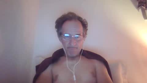 scotchwhieskie online show from October 1, 10:46 pm