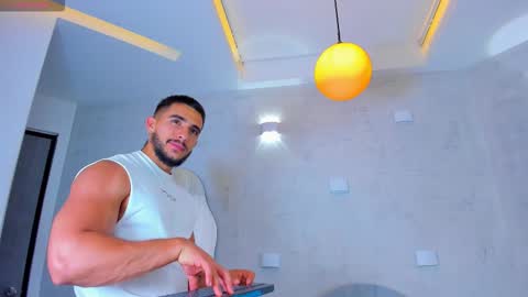 Scottfischer  online show from February 16, 7:12 pm