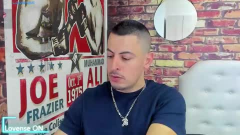 Snapshot of scotty_music chatting on September 26, 1:58 am Ricardo online show from September 26, 1:58 am