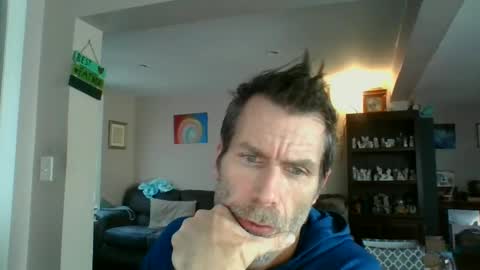 GettOffMyLawn online show from January 17, 4:04 pm