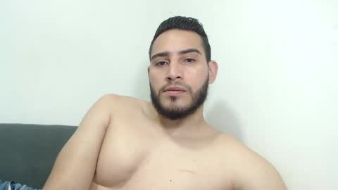 seank_noszka online show from December 10, 6:49 pm