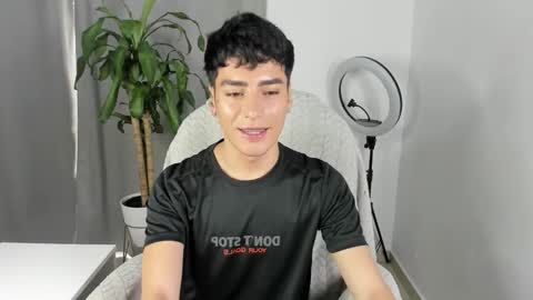 sebastian online show from December 4, 3:08 pm