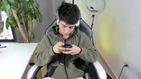 sebastian online show from February 23, 3:57 pm