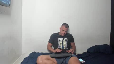 Snapshot of sebastianp13 chatting on January 24, 4:16 am sebatian palacios online show from January 24, 4:16 am