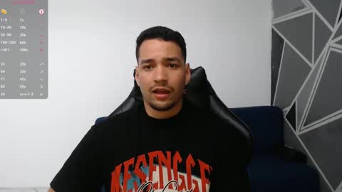 Snapshot of secretboy5000 chatting on December 9, 2:29 pm Jex online show from December 9, 2:29 pm