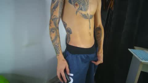 sem_alas online show from September 27, 4:21 am