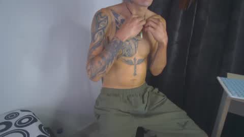 sem_alas online show from December 14, 5:40 am