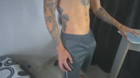 sem_alas online show from March 7, 11:37 pm